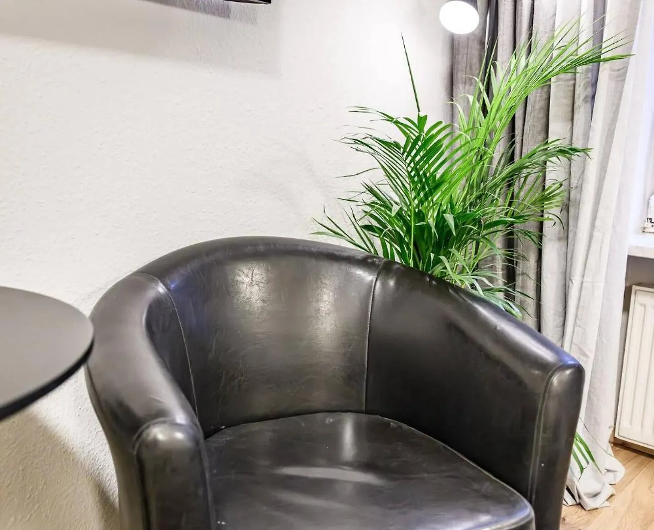 Ground-Floor Studio In Pberg Berlín Apartmán